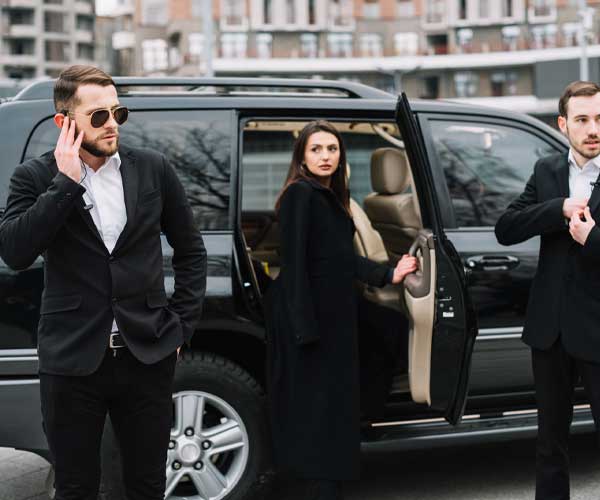 SUV Limos for VIP Groups